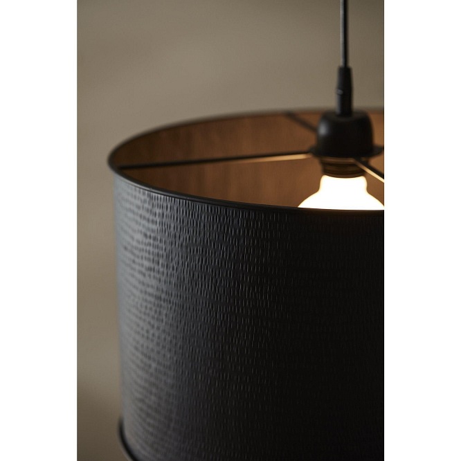 Czarna metalowa lampa wisząca Riley 40cm detal
